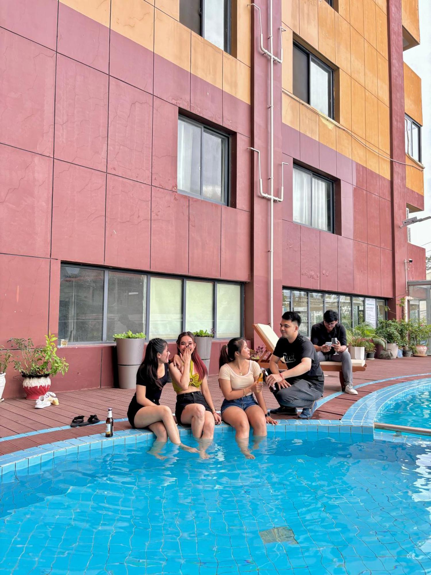 City Comfort Hotel Phnom Penh Airport Exterior foto